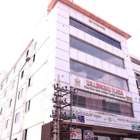 Hotel Millennium Plaza Kammasandra Exterior foto